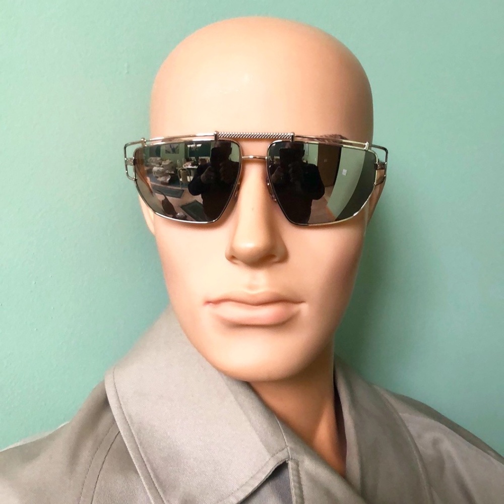 Versace Sunglasses - Picture 3 of 14